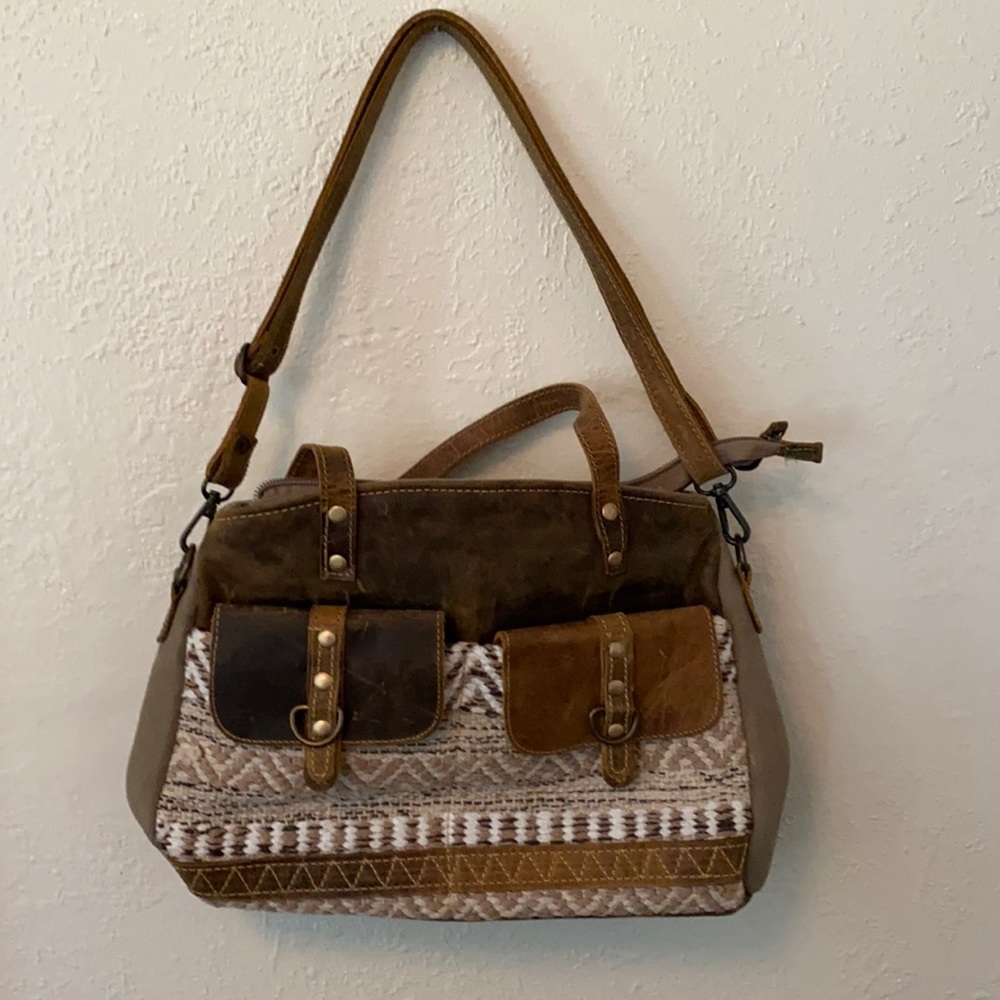 Myra Bag Excellent Condition